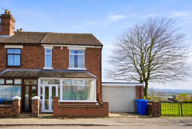 Auction purchase bridging loan - West Midlands end of terrace